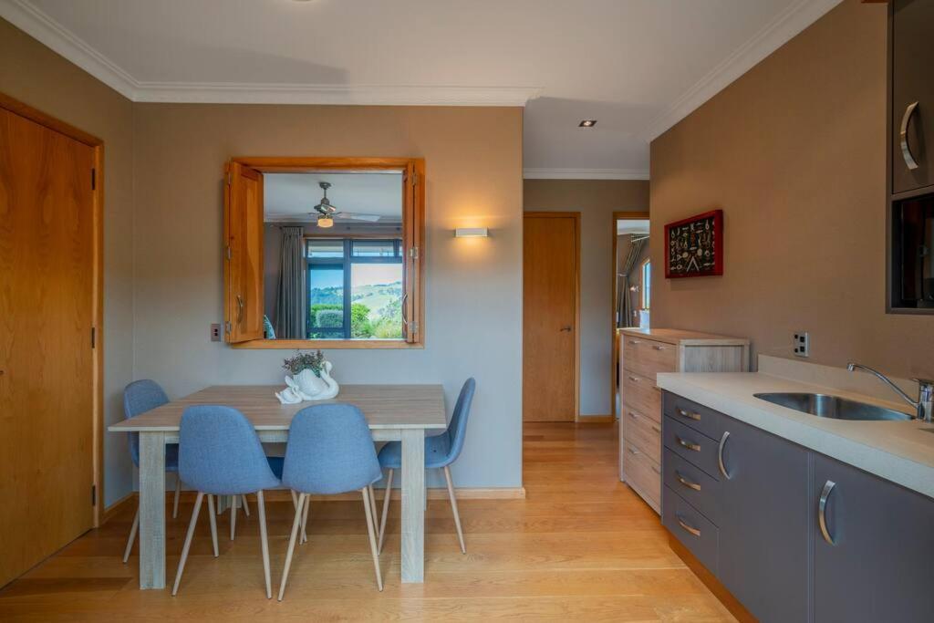 Ferienwohnung Luxury Country Retreat Cooks Beach Exterior foto